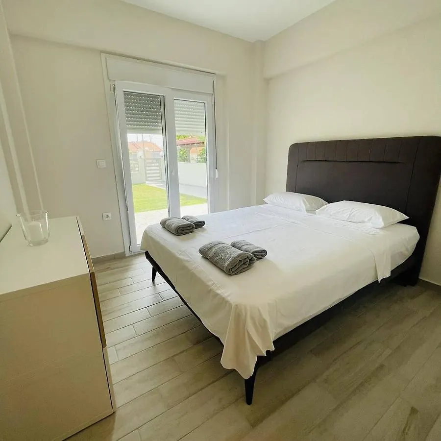 Niki Mare Luxury Apartments & Villa Nikiti
