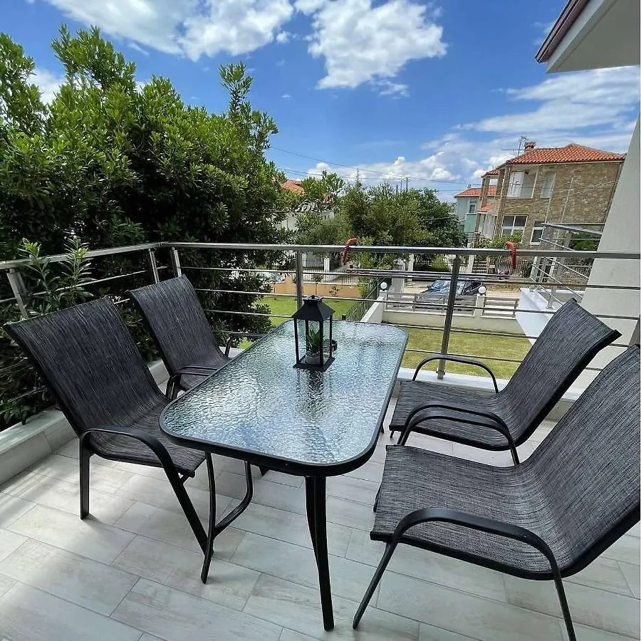Niki Mare Luxury Apartments & Villa Nikiti