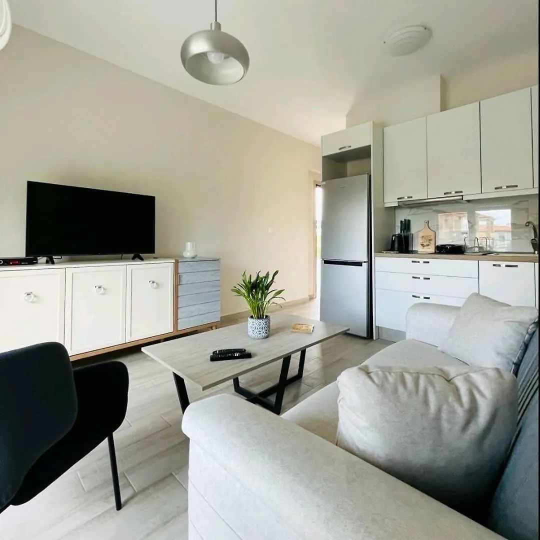 Niki Mare Luxury Apartments & Villa Nikiti