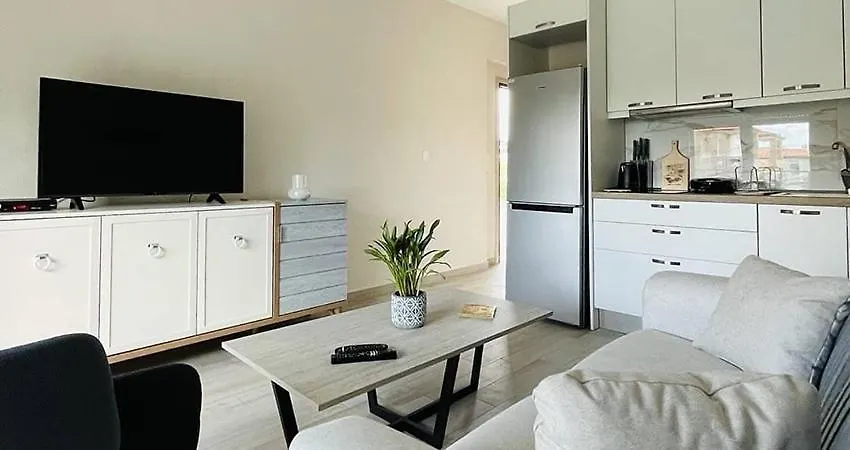 Niki Mare Luxury Apartments & Villa Nikiti